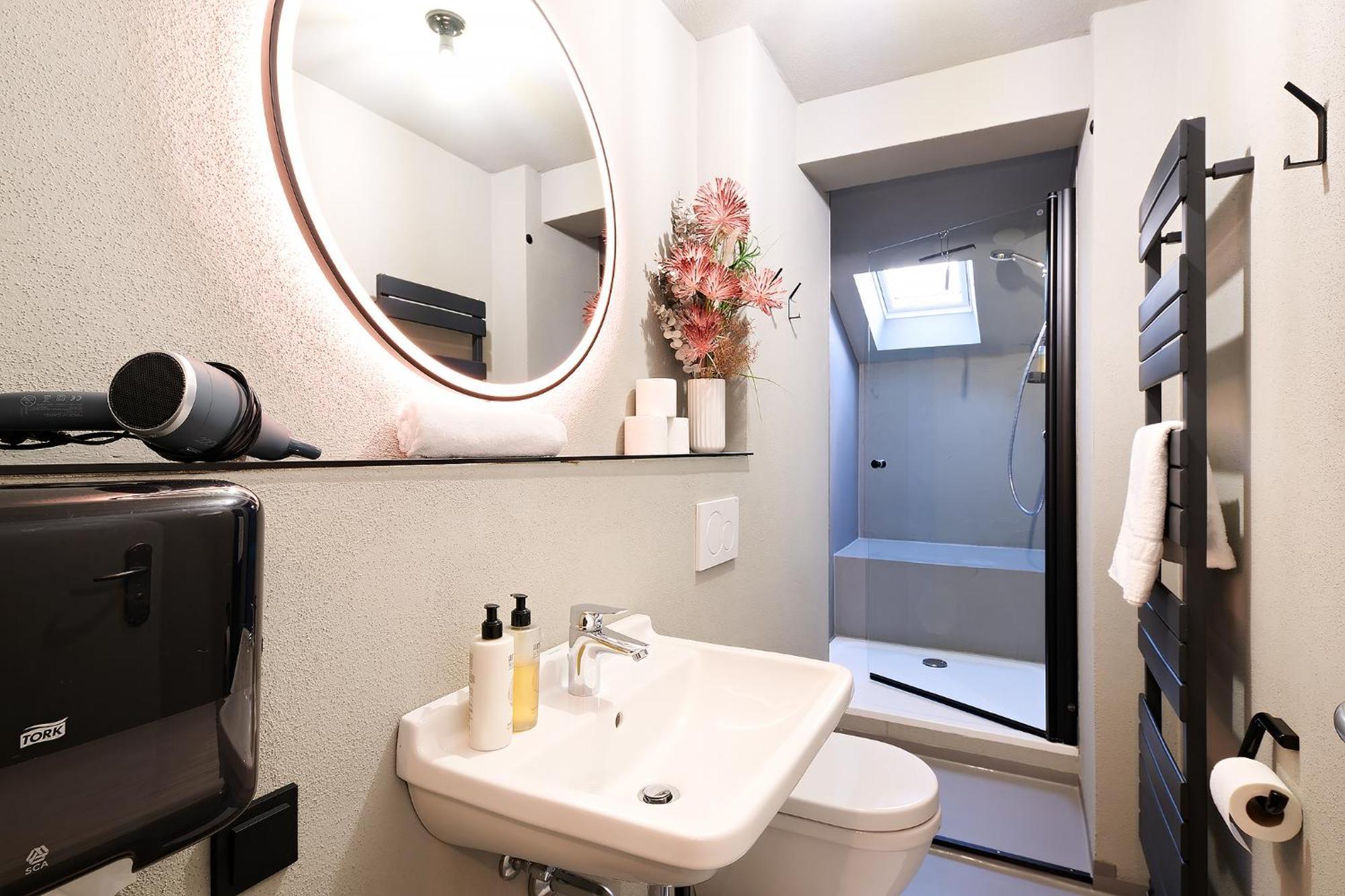 Xzllenz Kueche Bad S-Bahn Parken Smart-Tv Wellbeing Apartment Neunkirchen am Sand Exterior photo